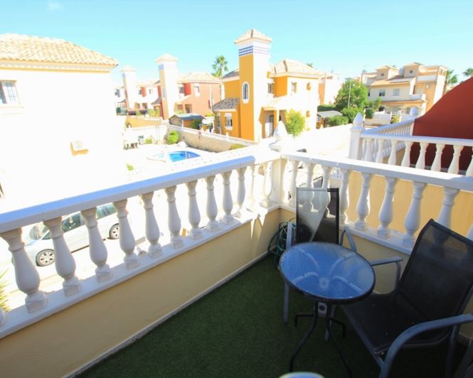 Image No.18-3 Bed Townhouse for sale