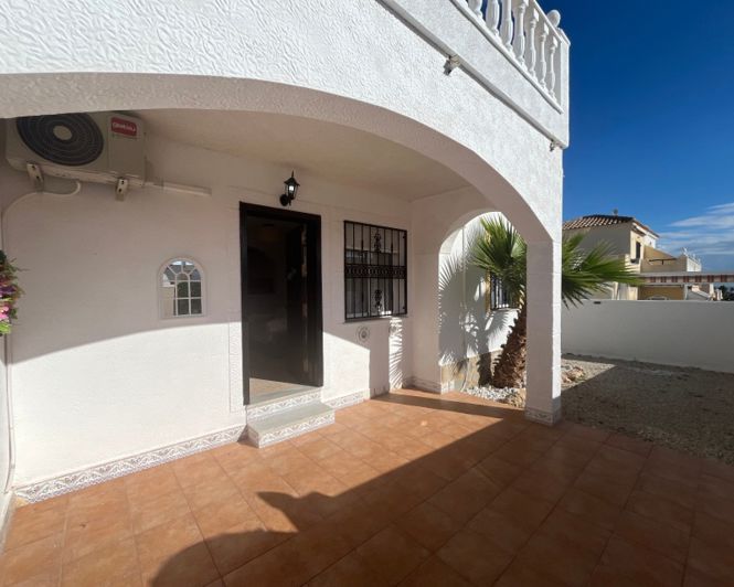 Image No.47-Villa de 3 chambres à vendre à Punta Prima