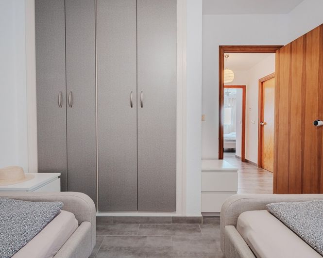 Image No.24-3 Bed Townhouse for sale