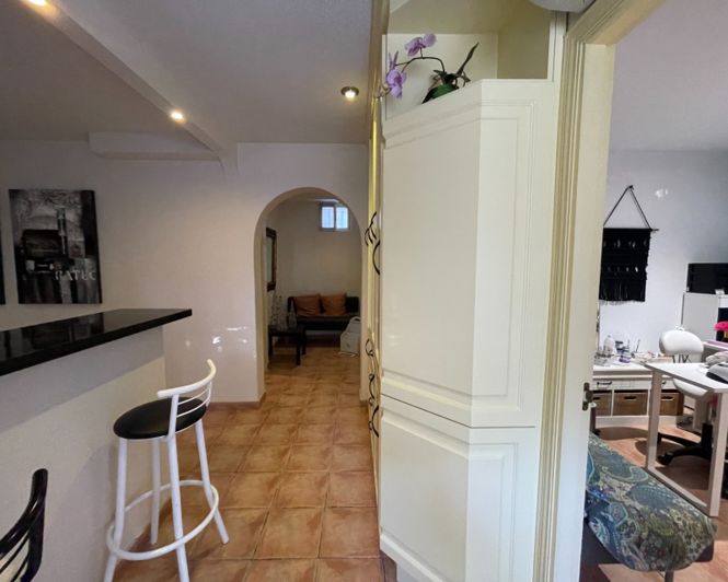 Image No.26-5 Bed Villa for sale