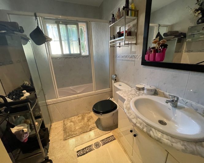 Image No.47-5 Bed Villa for sale