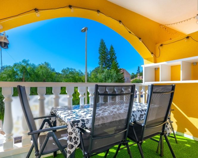 Image No.23-2 Bed Townhouse for sale