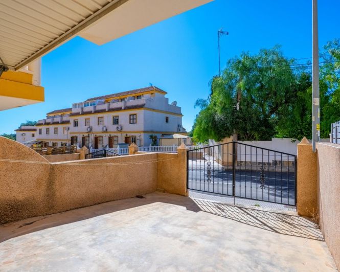 Image No.28-2 Bed Townhouse for sale