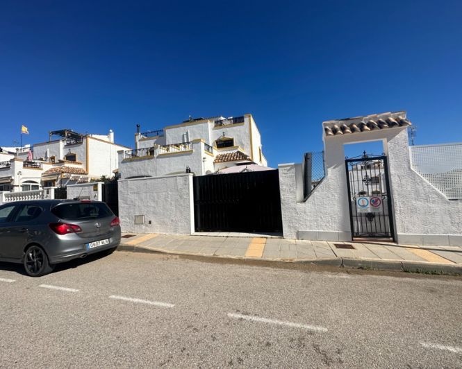 Image No.3-3 Bed Villa for sale