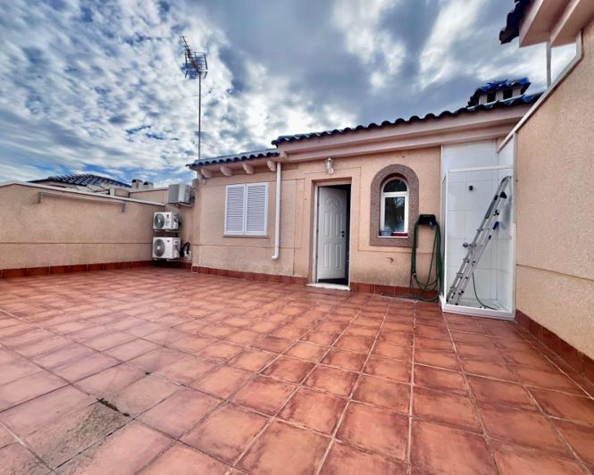 Image No.23-2 Bed Apartment for sale