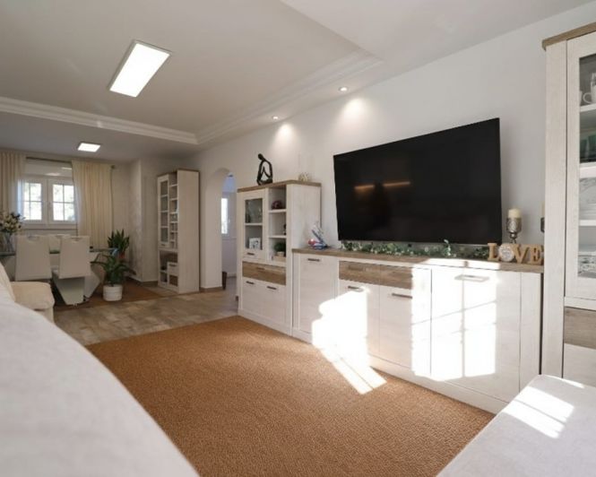 Image No.8-4 Bed Villa for sale