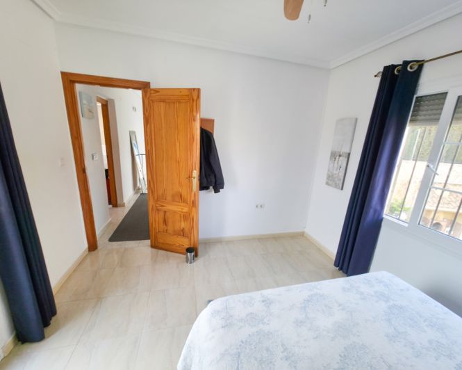 Image No.33-3 Bed Villa for sale