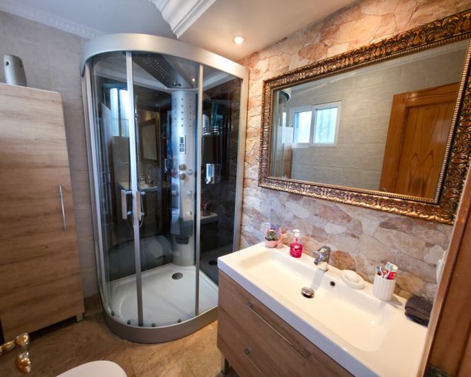 Image No.34-3 Bed Villa for sale