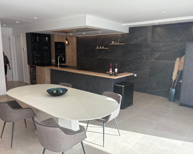 Image No.10-3 Bed Townhouse for sale