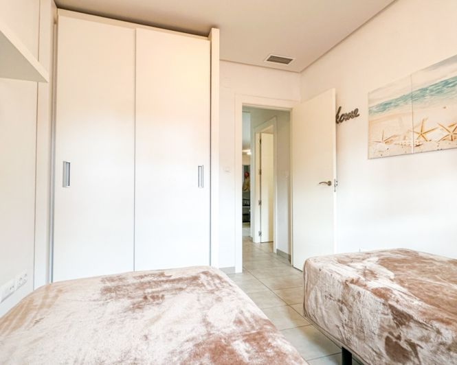 Image No.25-2 Bed Apartment for sale