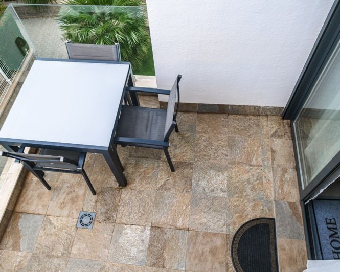 Image No.20-2 Bed Apartment for sale