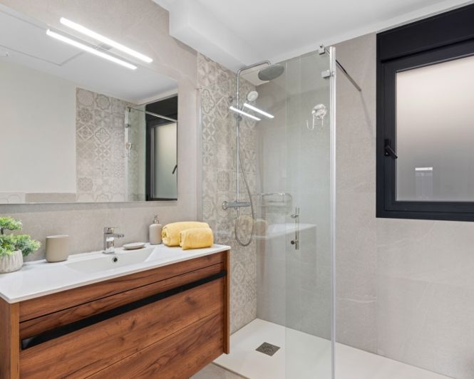 Image No.12-3 Bed Townhouse for sale