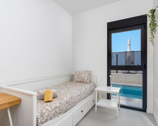 Image No.16-3 Bed Townhouse for sale