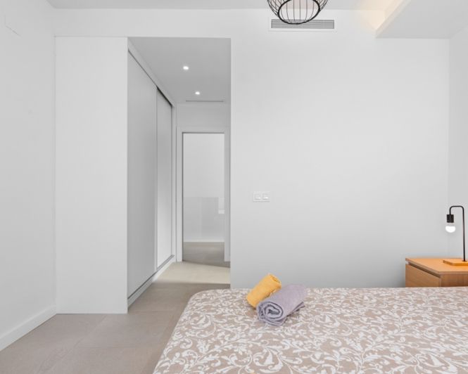 Image No.20-3 Bed Townhouse for sale