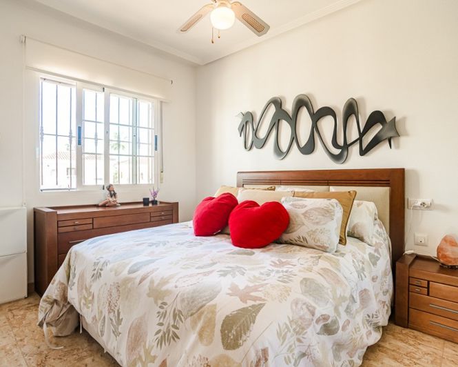 Image No.21-2 Bed Villa for sale