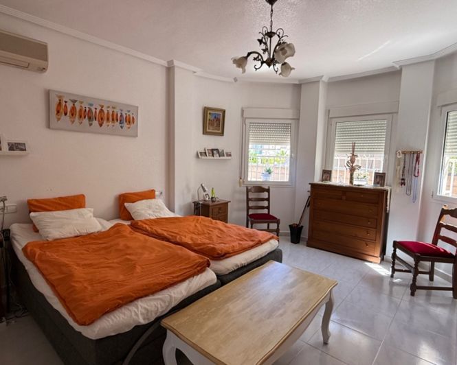 Image No.34-4 Bed Villa for sale