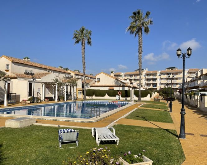 Image No.2-3 Bed Townhouse for sale