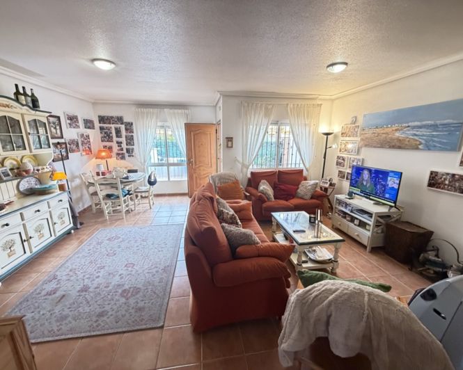 Image No.7-3 Bed Townhouse for sale