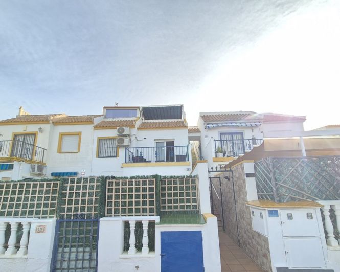 Image No.28-3 Bed Apartment for sale