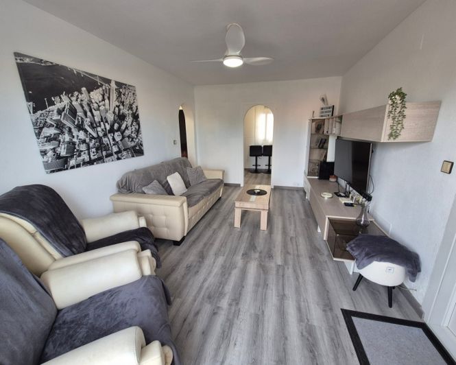 Image No.8-3 Bed Apartment for sale