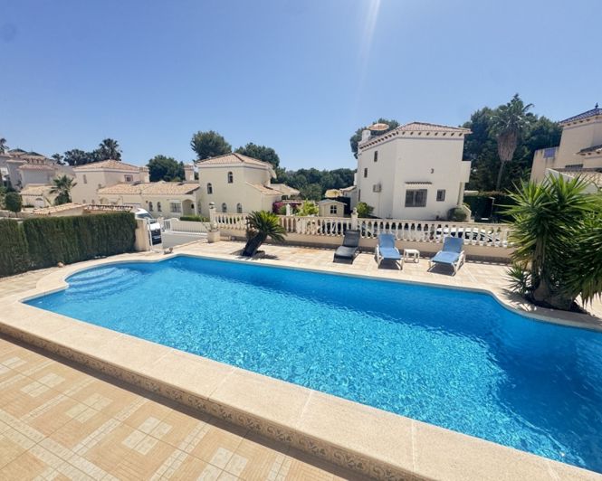 Image No.29-3 Bed Villa for sale