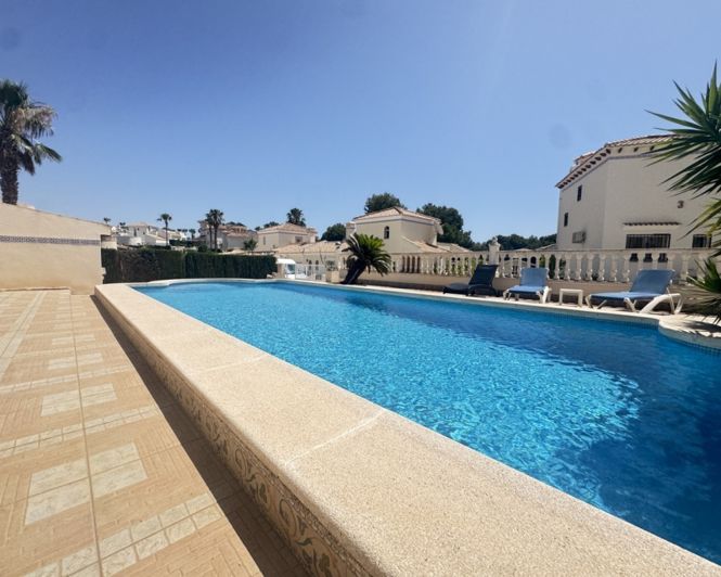 Image No.33-3 Bed Villa for sale