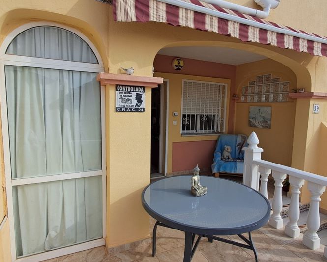 Image No.15-2 Bed Townhouse for sale