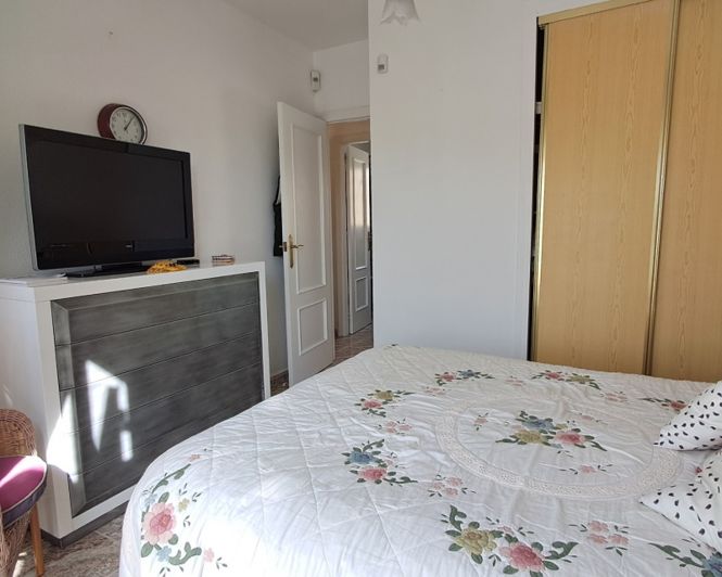 Image No.30-2 Bed Townhouse for sale