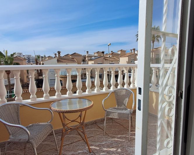 Image No.31-2 Bed Townhouse for sale