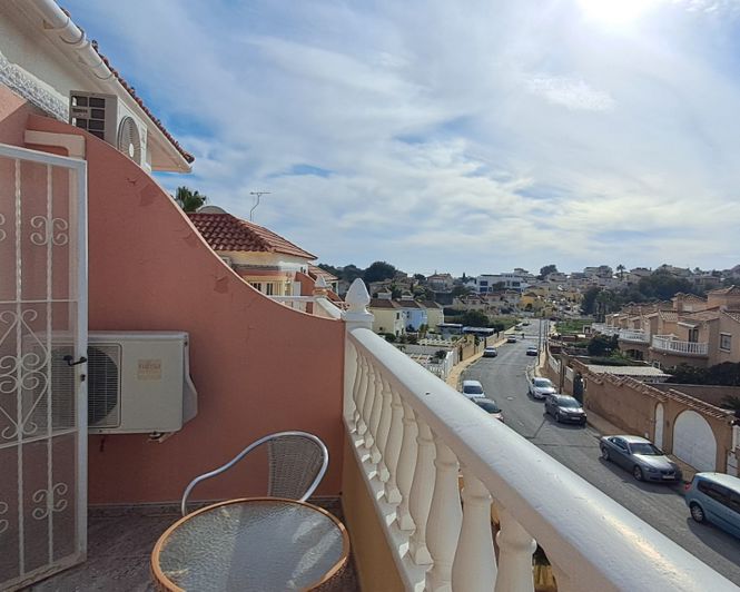 Image No.32-2 Bed Townhouse for sale