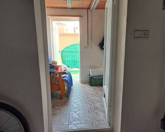 Image No.40-2 Bed Townhouse for sale