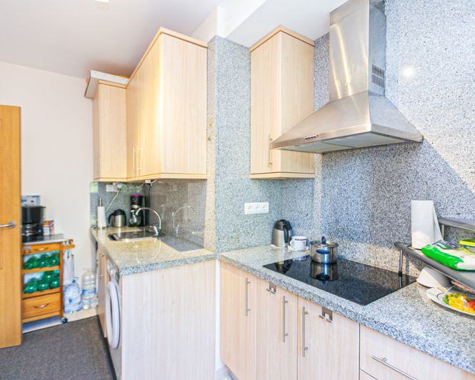 Image No.17-2 Bed Apartment for sale