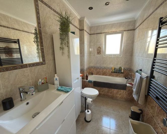 Image No.8-5 Bed Villa for sale