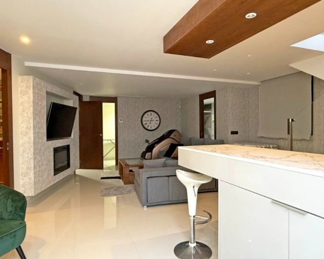 Image No.43-3 Bed Villa for sale