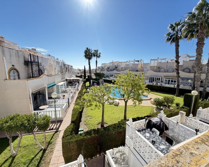 Image No.13-2 Bed Townhouse for sale