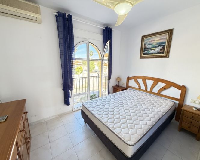 Image No.16-2 Bed Townhouse for sale