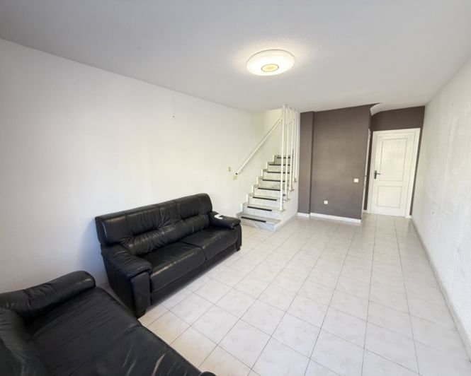 Image No.5-2 Bed Townhouse for sale