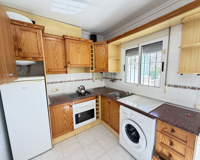 Image No.7-2 Bed Townhouse for sale