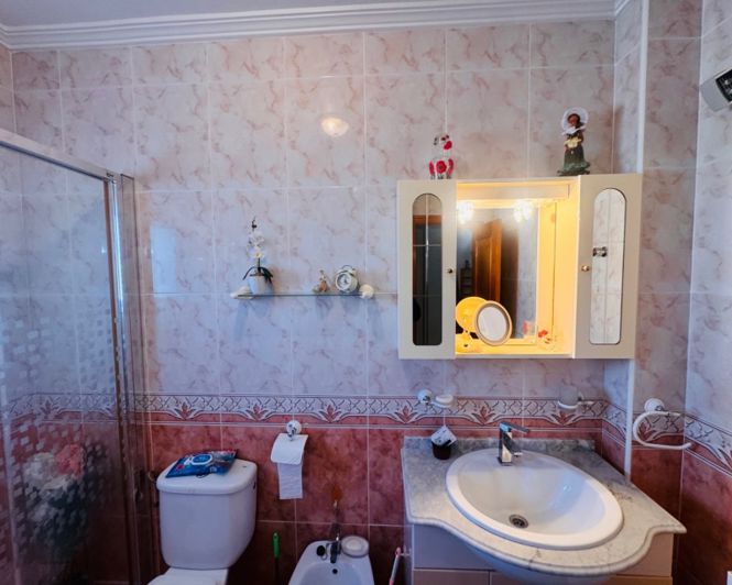 Image No.13-2 Bed Villa for sale