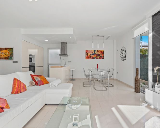 Image No.2-3 Bed Villa for sale