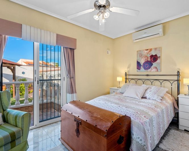 Image No.48-Villa de 4 chambres à vendre à Ciudad Quesada