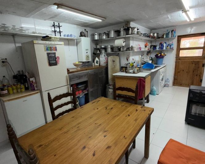 Image No.11-6 Bed Country Property for sale