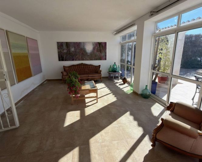 Image No.2-6 Bed Country Property for sale