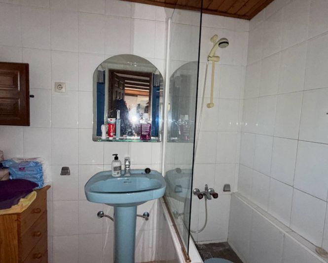 Image No.21-6 Bed Country Property for sale