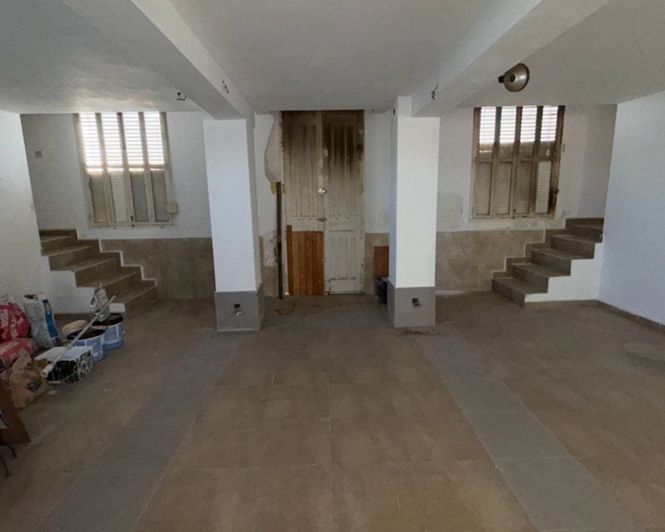 Image No.5-6 Bed Country Property for sale