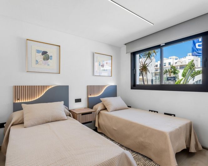 Image No.29-2 Bed Apartment for sale