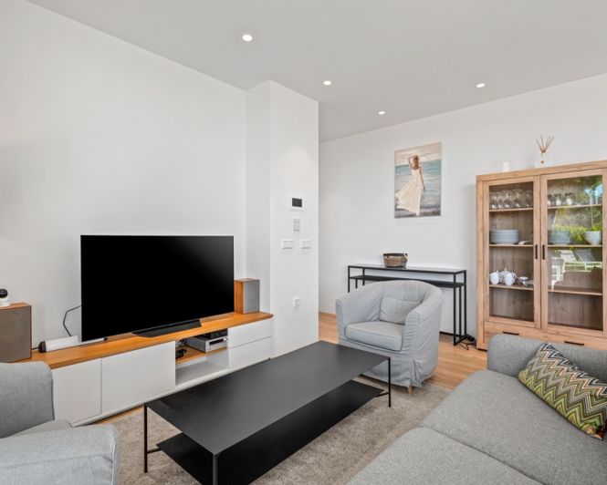 Image No.8-2 Bed Apartment for sale