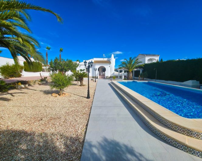 Image No.47-Villa de 4 chambres à vendre à Torrevieja