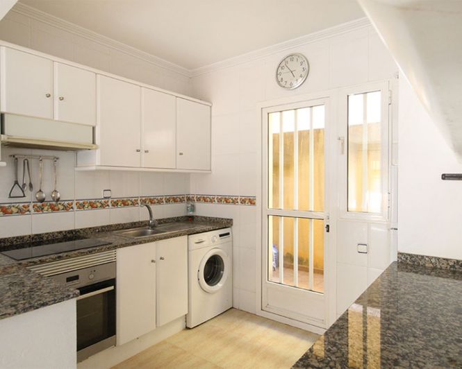 Image No.7-3 Bed Townhouse for sale