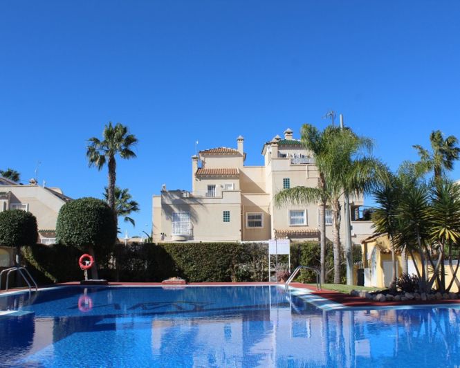 Image No.5-Villa de 3 chambres à vendre à Villamartin